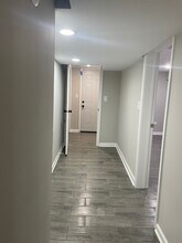 5924 S Rockwell St, Unit B in Chicago, IL - Foto de edificio - Building Photo