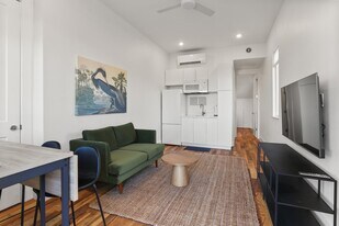 503 Hendee St in New Orleans, LA - Building Photo