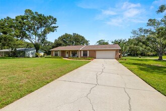 2512 Bordeaux Way in Lutz, FL - Building Photo - Building Photo