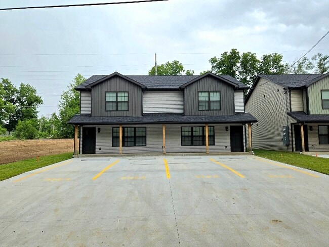 property at 3124 Commerce St