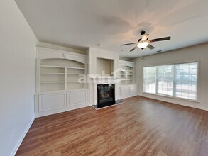 106 E Cavendish Dr in Mooresville, NC - Building Photo - Building Photo