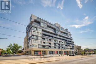 835 St Clair Ave W in Toronto, ON - Building Photo