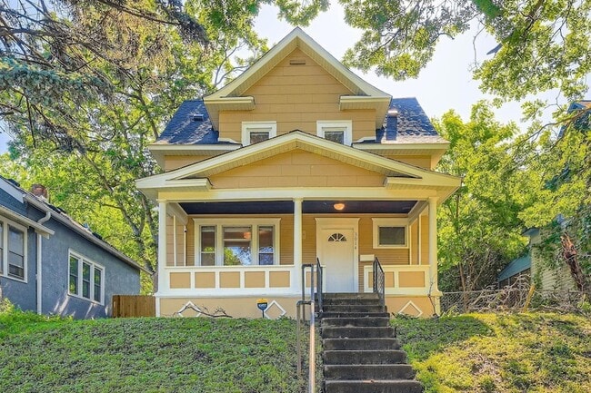 property at 3014 N Humboldt Ave