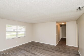 486 Catalina Ave in Palm Bay, FL - Building Photo - Building Photo