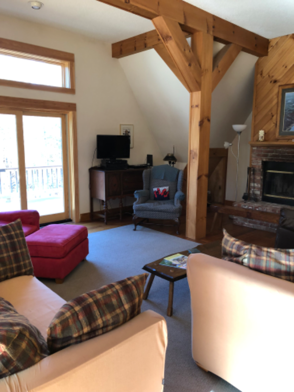 938 Hapgood Pond Rd in Peru, VT - Building Photo - Building Photo