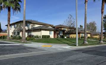 Vista Cascade in Rialto, CA - Building Photo - Building Photo