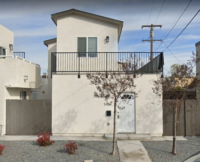 5474 Dorothy Dr