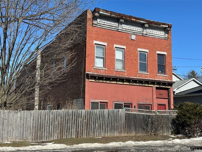 165 Ulster Ave in Saugerties, NY - Building Photo - Building Photo