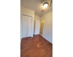 102 Tyler St-Unit -4 in Boston, MA - Building Photo - Building Photo