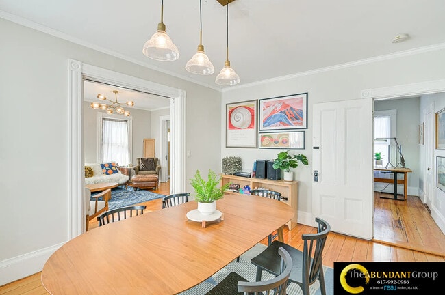 44 Cottage St in Watertown, MA - Foto de edificio - Building Photo