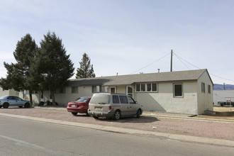 412-422 Arrawanna St in Colorado Springs, CO - Building Photo - Building Photo