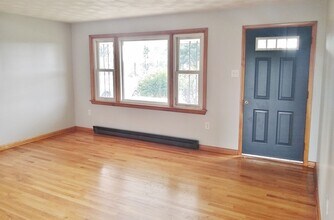 1647 Haar Rd in Spring Grove, PA - Building Photo - Building Photo