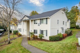 Murrayhill Park in Beaverton, OR - Building Photo