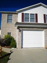 2626 E Oaklawn Ct in Bloomington, IN - Building Photo