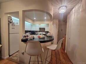 206-14 Emily Rd in Queens, NY - Building Photo - Building Photo