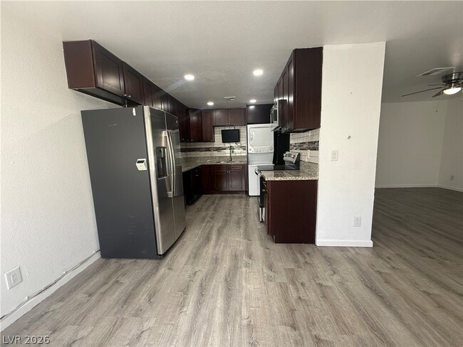 6208 Ilanos Ln