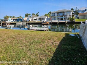 13240 Starfish Dr in Hudson, FL - Building Photo - Building Photo