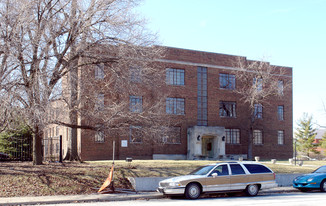The Whitestone in Indianapolis, IN - Building Photo