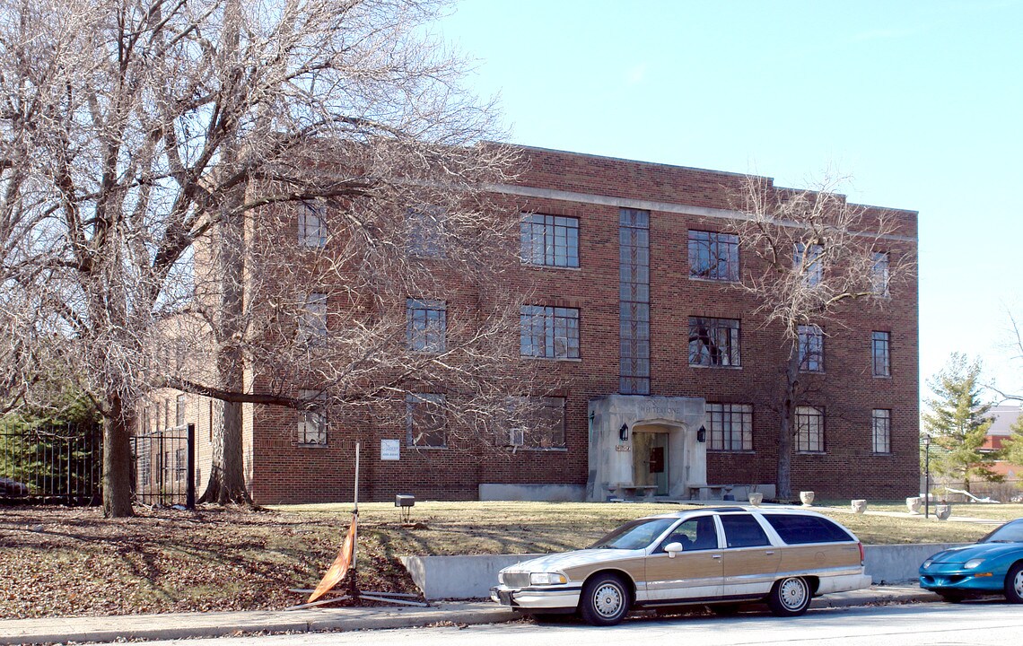 The Whitestone in Indianapolis, IN - Foto de edificio