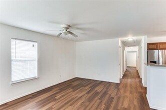 1117 G Ave in Plano, TX - Building Photo - Building Photo