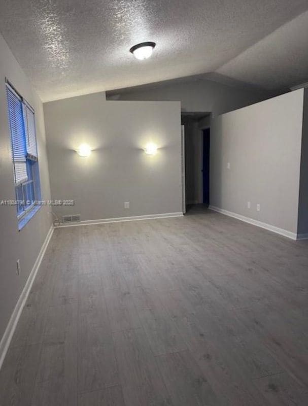 317 SW Buxton Ave in Port St. Lucie, FL - Building Photo - Building Photo