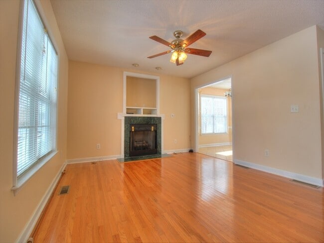940 Winterside Ln in Winston-Salem, NC - Building Photo - Building Photo