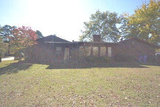 1320 E University St in Magnolia, AR - Building Photo - Building Photo