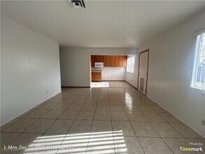 5309 Longridge Ave in Las Vegas, NV - Building Photo - Building Photo