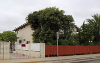 1346 Dubuque St in Oceanside, CA - Foto de edificio - Building Photo