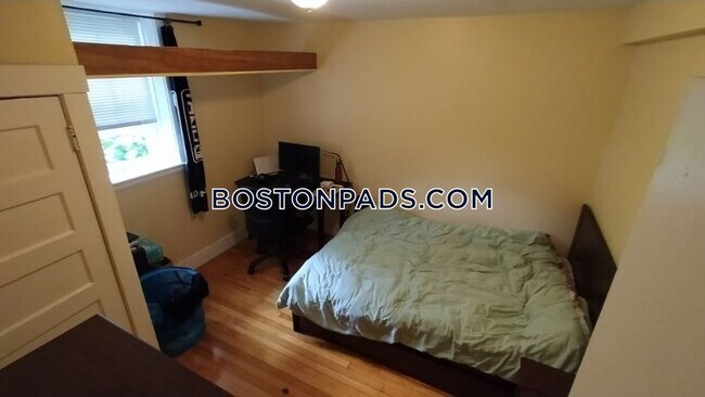 156 Magazine St-Unit -B in Cambridge, MA - Building Photo - Building Photo