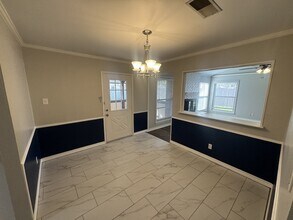 332 Navajo Dr in Keller, TX - Foto de edificio - Building Photo