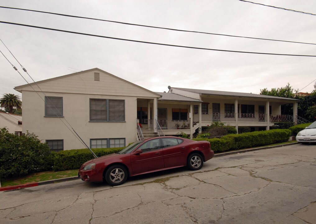 2238 N Gower St in Los Angeles, CA - Foto de edificio