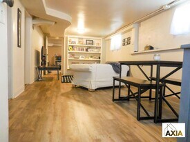 747 S Downing St in Denver, CO - Building Photo