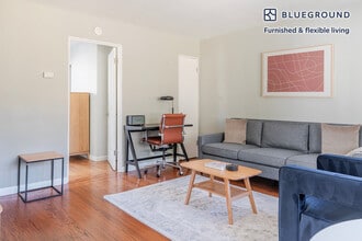 329 Hawthorne Ave in Palo Alto, CA - Foto de edificio - Building Photo