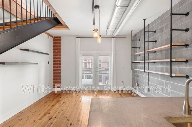 property at 3205 N Davidson St