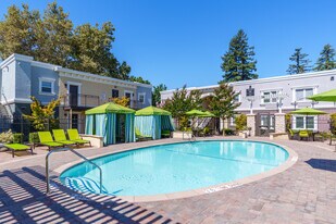 Ramblewood Apartments in Fremont, CA - Building Photo
