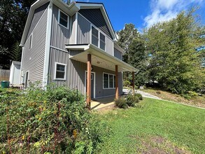 6 Shadowlawn Dr in Asheville, NC - Foto de edificio - Building Photo