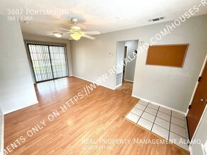 3607 Portsmouth Dr in San Antonio, TX - Building Photo - Building Photo