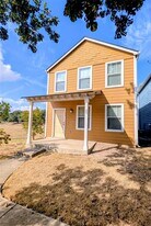 133 Rush Haven in San Marcos, TX - Building Photo