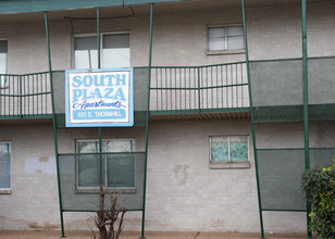 South Plaza Apartments in Fort Worth, TX - Building Photo - Building Photo