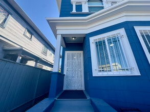 3218 West St in Oakland, CA - Building Photo - Building Photo