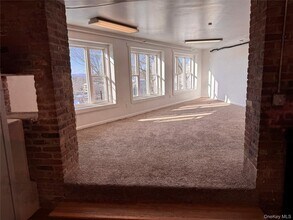 175 Main St in Ossining, NY - Building Photo - Building Photo