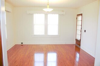 4404 TX-159 in La Grange, TX - Building Photo - Building Photo