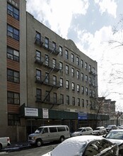 Burnside Renewal in Bronx, NY - Foto de edificio - Building Photo