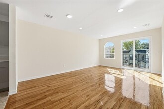 624 Bramhall Ave in Jersey City, NJ - Building Photo - Building Photo