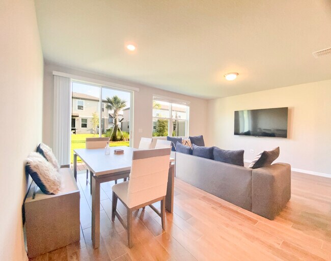 561 Legacy Lp in Davenport, FL - Building Photo - Building Photo