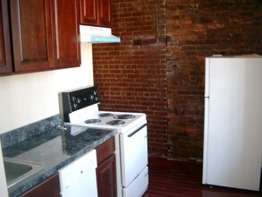 487 Clinton AVe in Brooklyn, NY - Foto de edificio - Interior Photo