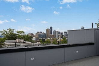 1835 14th Ave, Unit SI ID1035992P in Seattle, WA - Building Photo - Building Photo