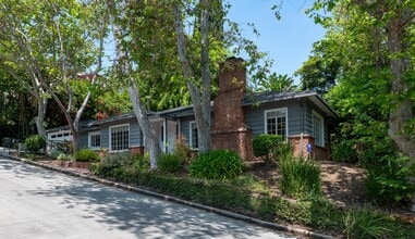 5405 Black Oak Dr in Los Angeles, CA - Foto de edificio - Building Photo