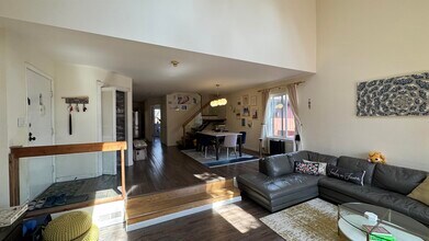 530 Teal Plaza in Secaucus, NJ - Building Photo - Building Photo